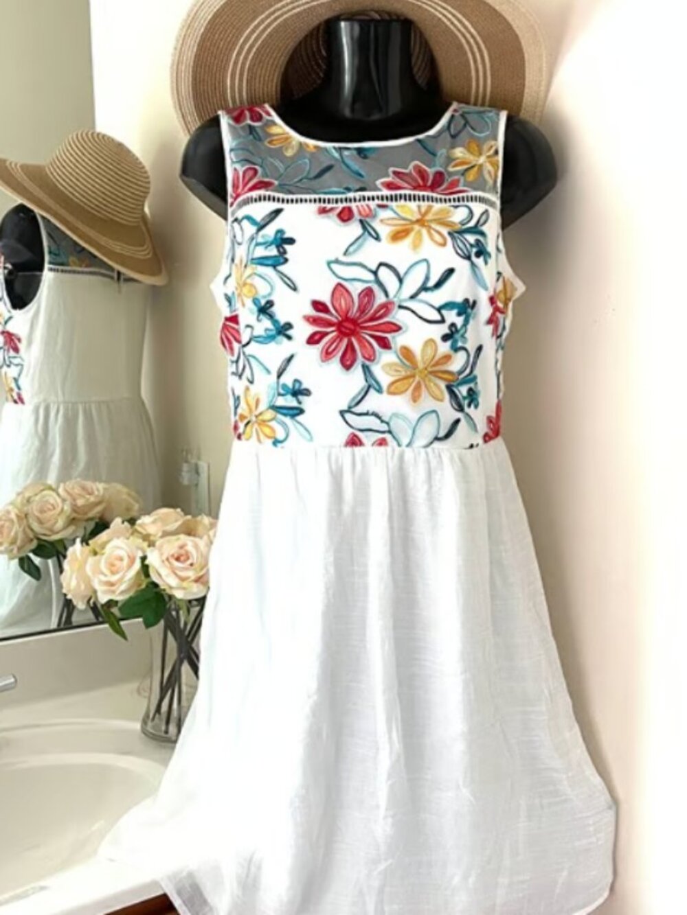 AGB White Boho Dress LARGE White Bohemian Sun Dress Floral Sleeveless sz 10